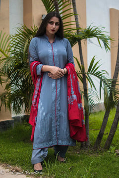 Vaira — Kashmiri Aari Work Salwar Suit
