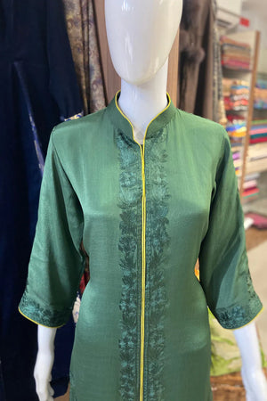 Vaira — Kashmiri Aari Work Salwar Suit