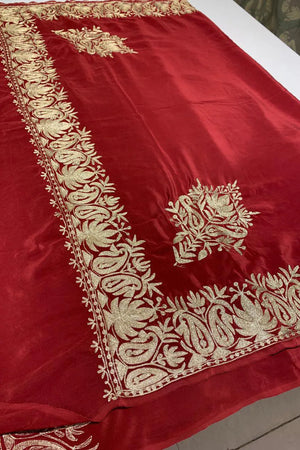 #Maroon