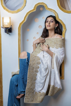 Puff Embroidered White Gloss Velvet Cape